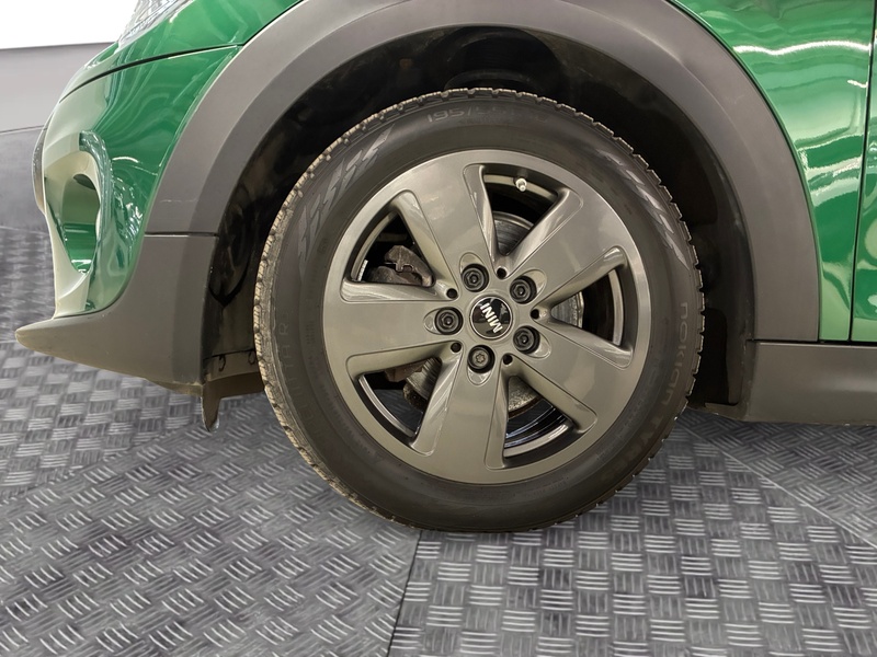 Mini Hatchback vaihtoauto