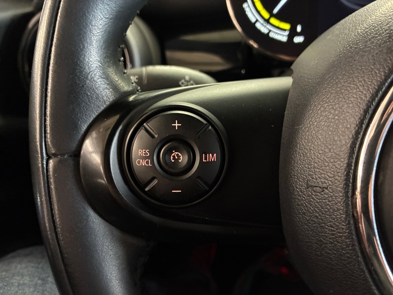 Mini Hatchback vaihtoauto