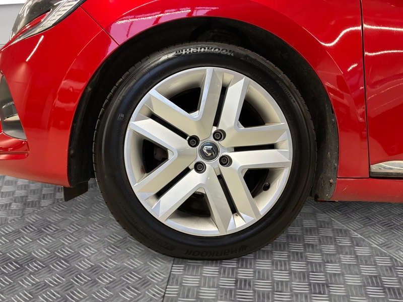 Renault Clio vaihtoauto