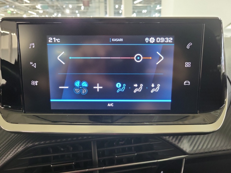 Peugeot 208 vaihtoauto