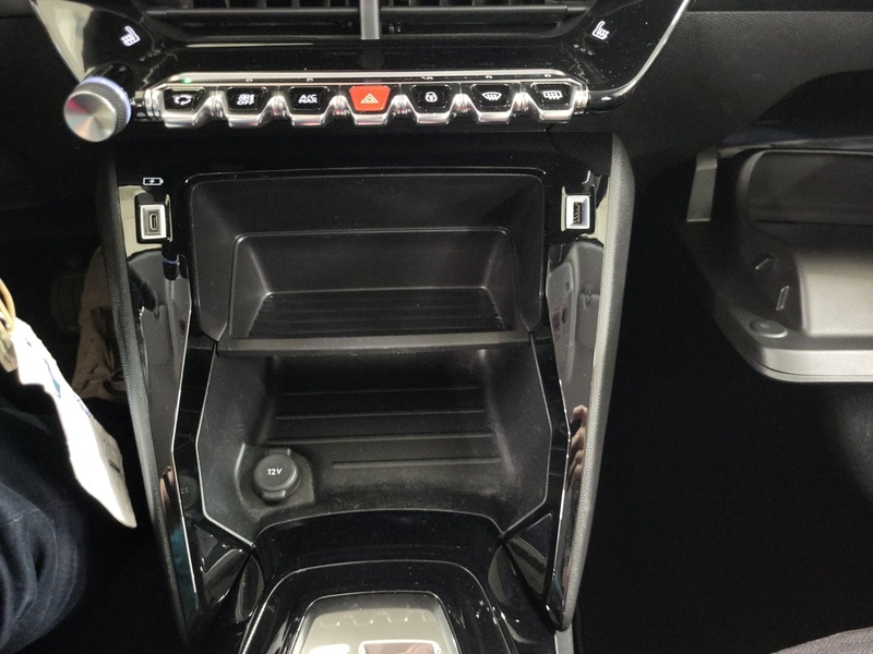 Peugeot 208 vaihtoauto