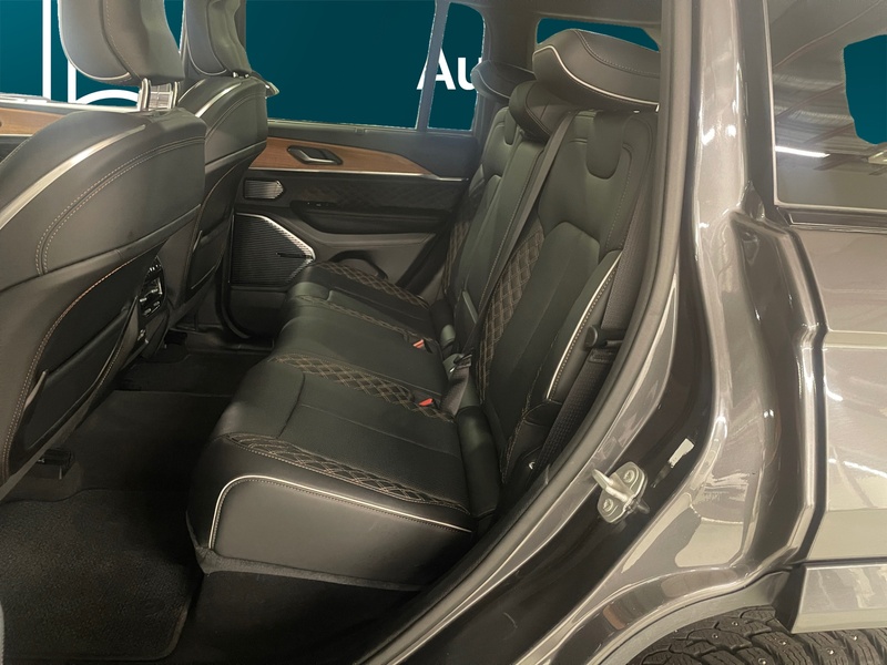 Jeep Grand Cherokee vaihtoauto