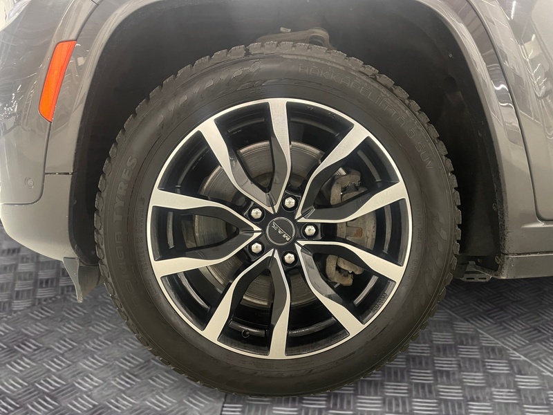 Jeep Grand Cherokee vaihtoauto