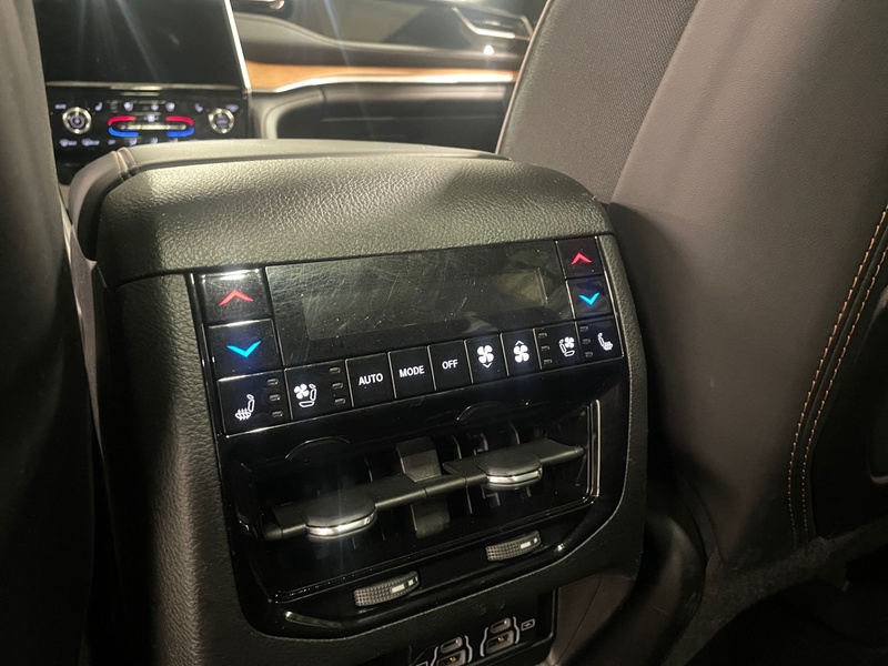 Jeep Grand Cherokee vaihtoauto