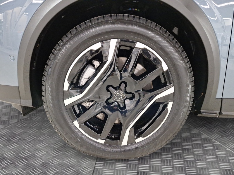 Peugeot E-5008 vaihtoauto