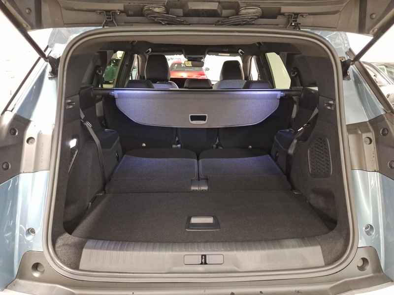 Peugeot E-5008 vaihtoauto