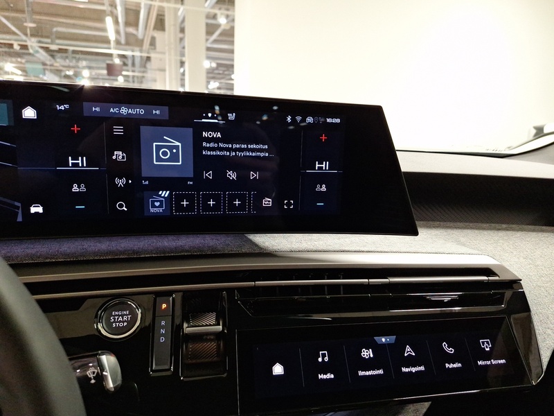 Peugeot E-5008 vaihtoauto