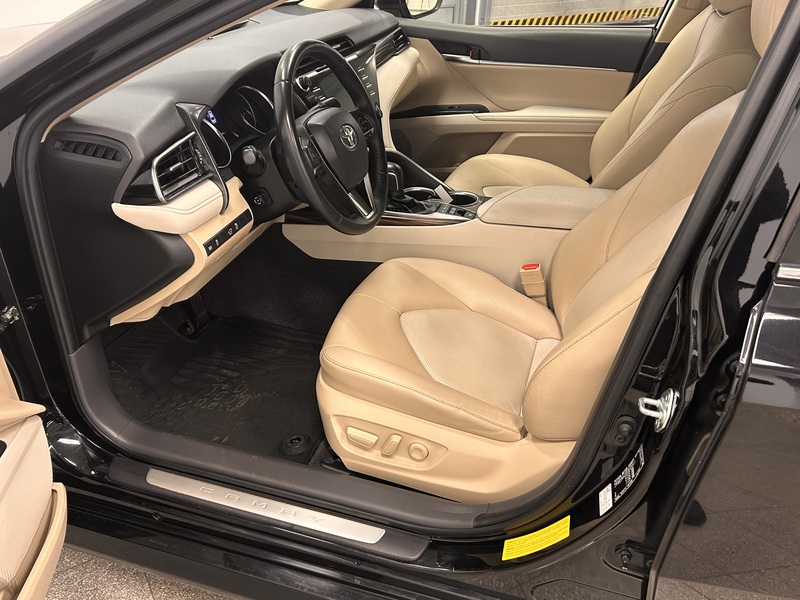 Toyota Camry vaihtoauto