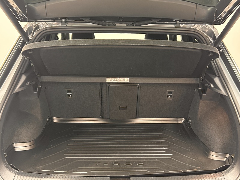 Volkswagen T-Roc vaihtoauto