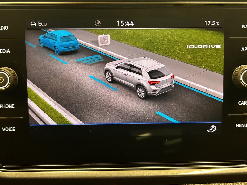 Volkswagen T-Roc vaihtoauto