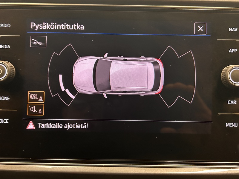 Volkswagen T-Roc vaihtoauto