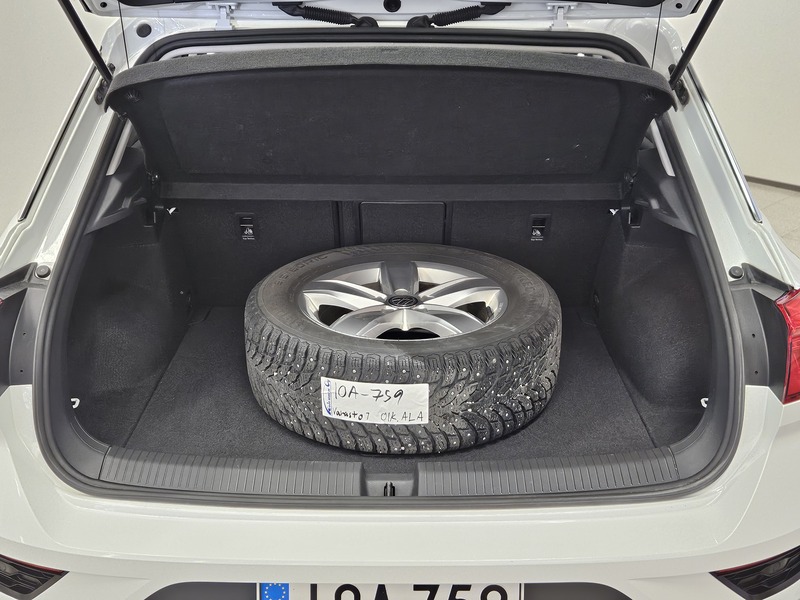 Volkswagen T-Roc vaihtoauto