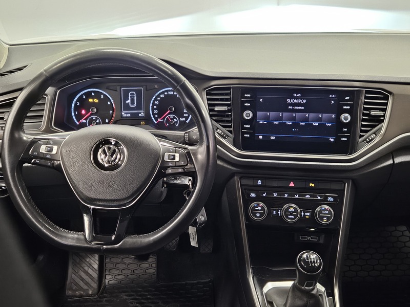 Volkswagen T-Roc vaihtoauto