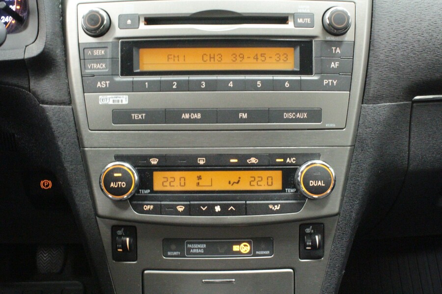 Toyota Avensis vaihtoauto