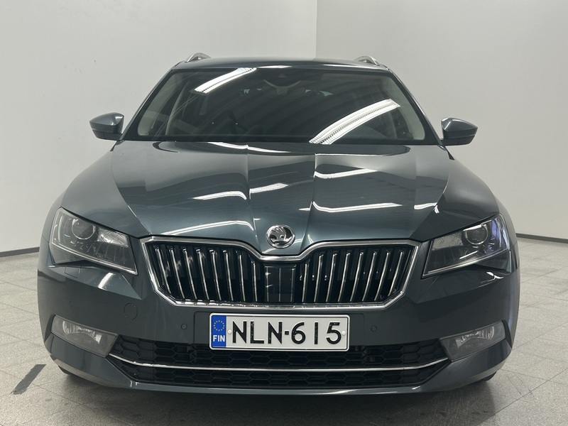 Skoda Superb vaihtoauto