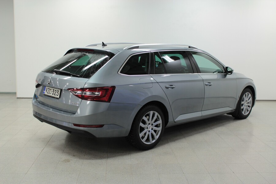 Skoda Superb vaihtoauto