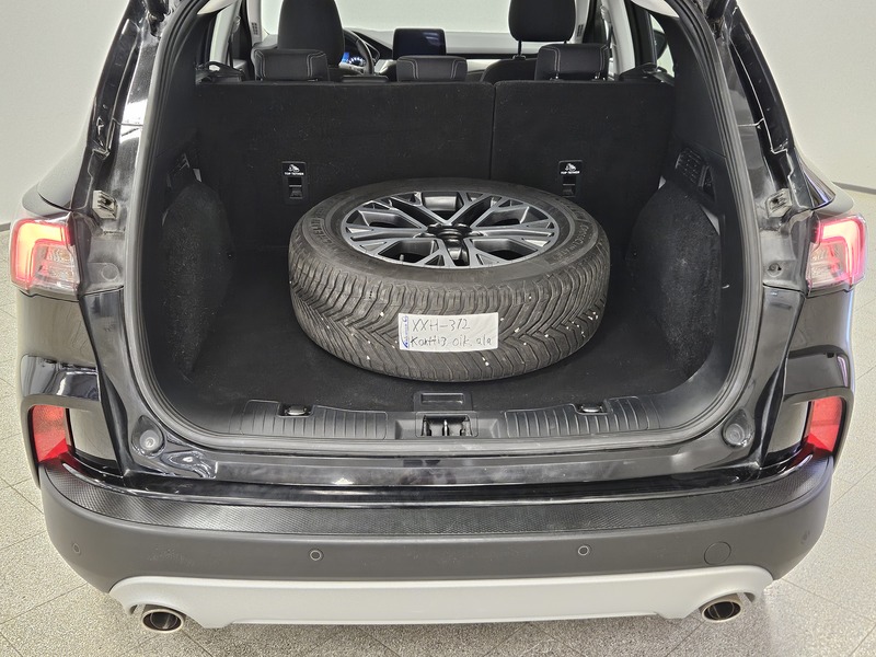 Ford Kuga vaihtoauto