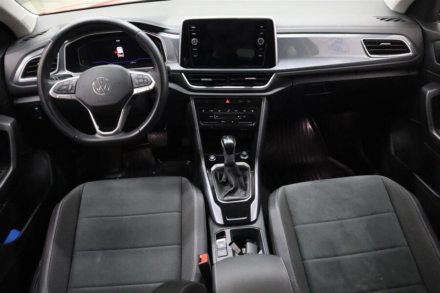 Volkswagen T-Roc vaihtoauto