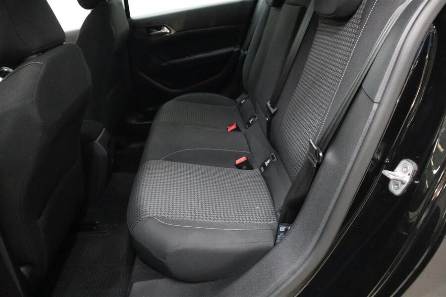 Peugeot 308 vaihtoauto