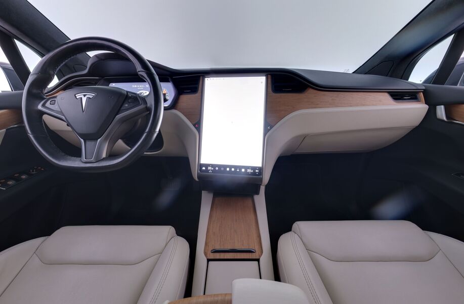 Tesla Model X vaihtoauto