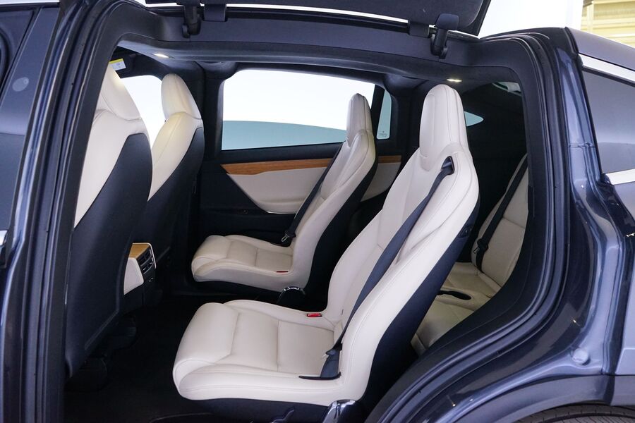 Tesla Model X vaihtoauto