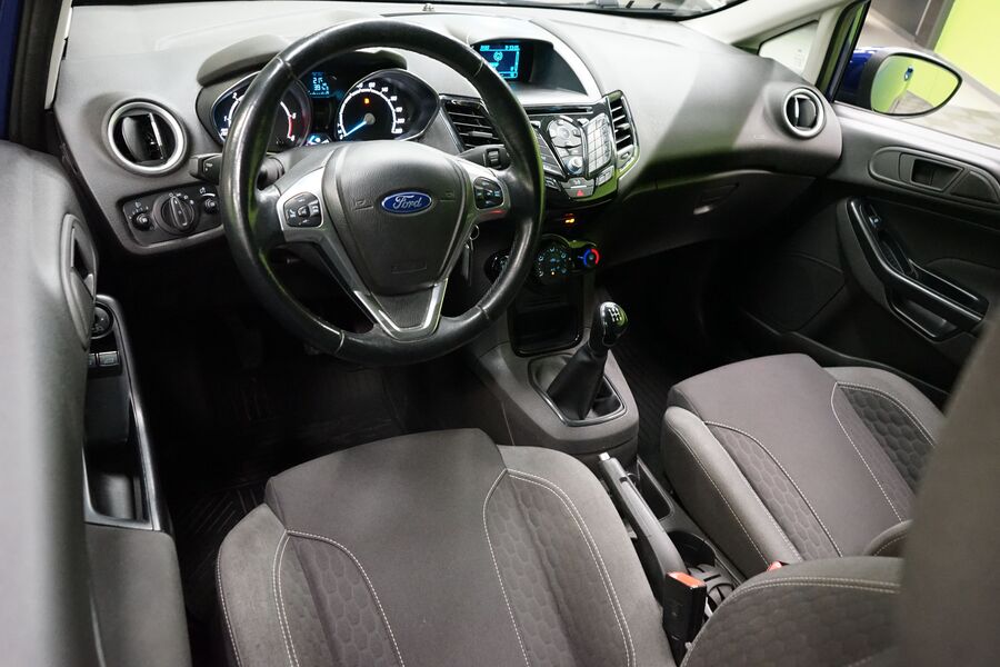 Ford Fiesta Van vaihtoauto