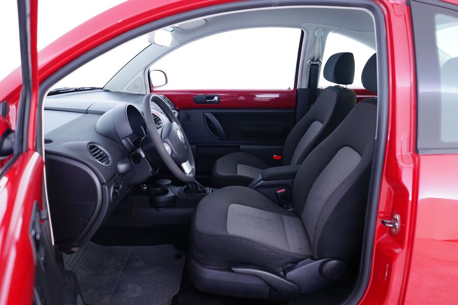 Volkswagen New Beetle vaihtoauto