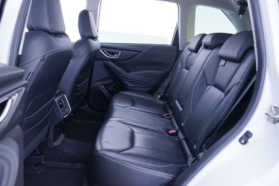 Subaru Forester vaihtoauto