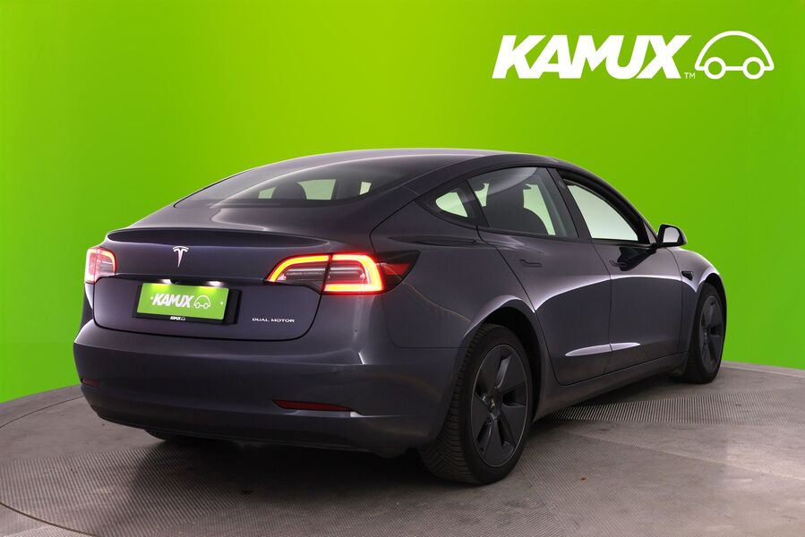 Tesla Model 3 vaihtoauto