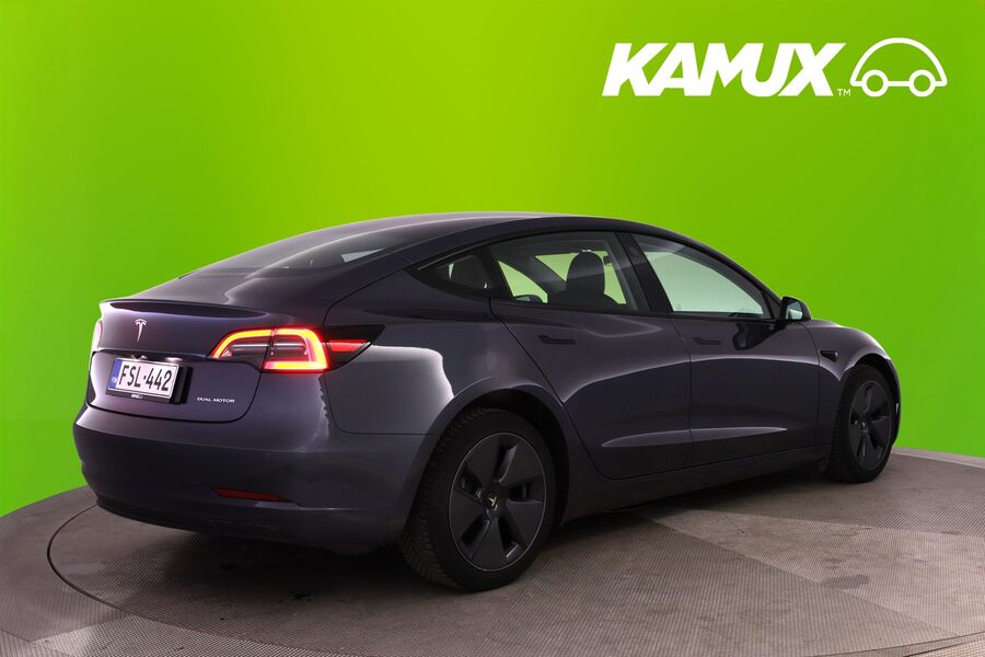 Tesla Model 3 vaihtoauto