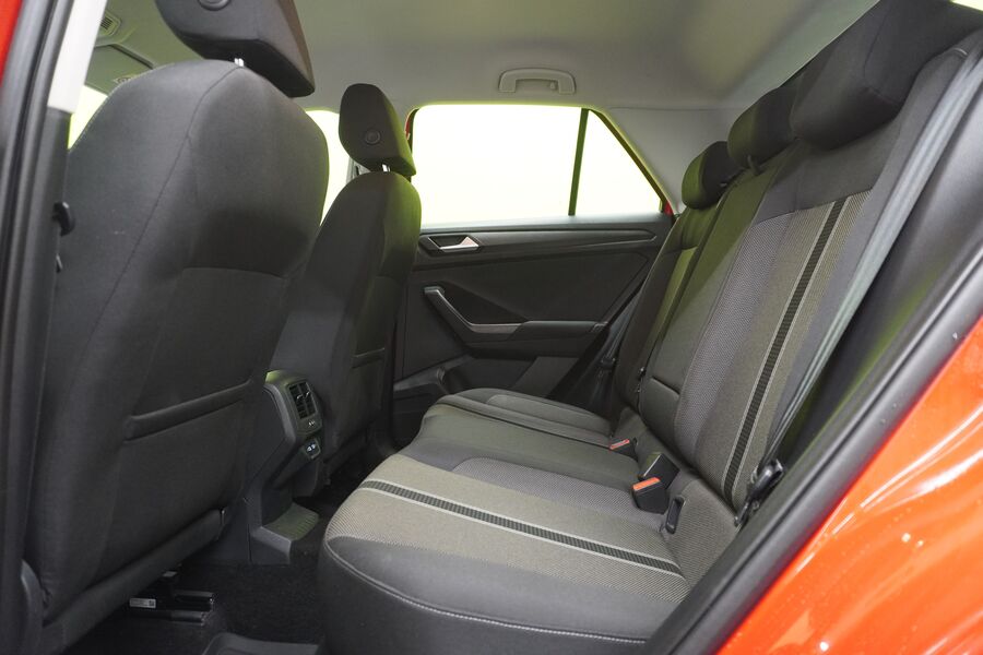 Volkswagen T-Roc vaihtoauto