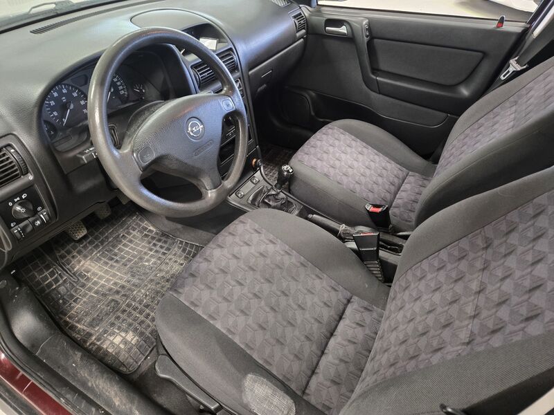 Opel Astra vaihtoauto