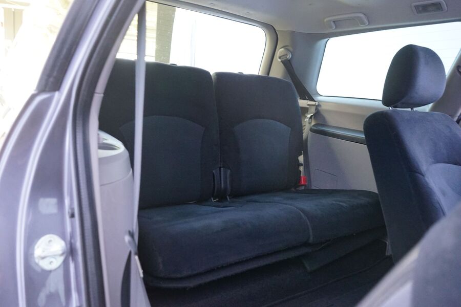 Mitsubishi Grandis vaihtoauto