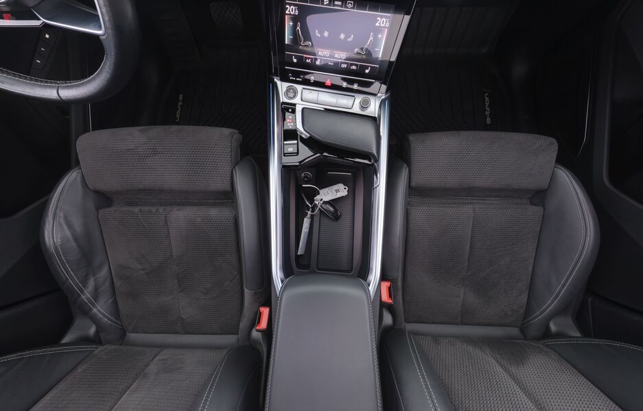 Audi e-tron vaihtoauto