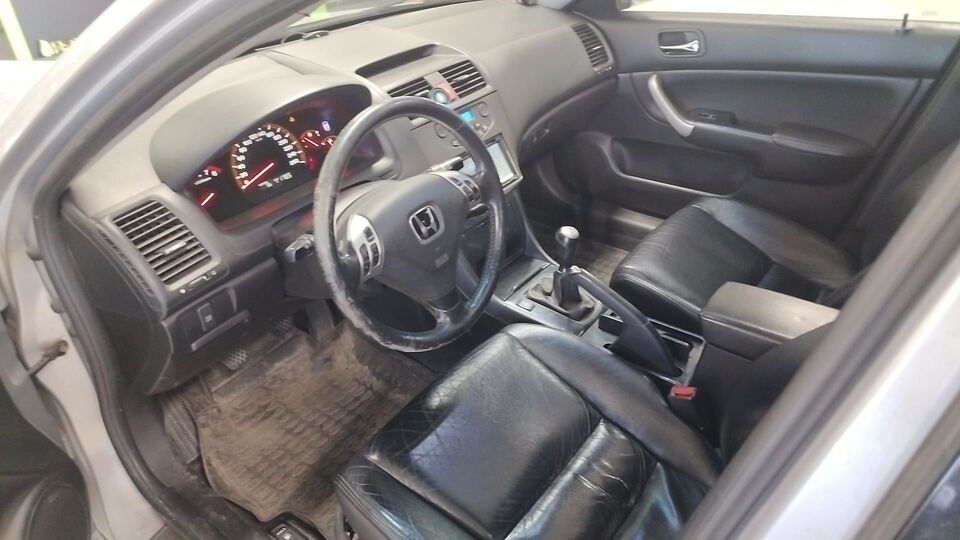 Honda Accord vaihtoauto