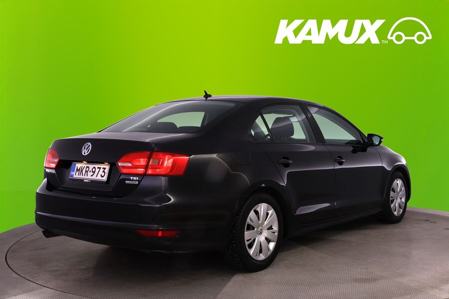 Volkswagen Jetta vaihtoauto
