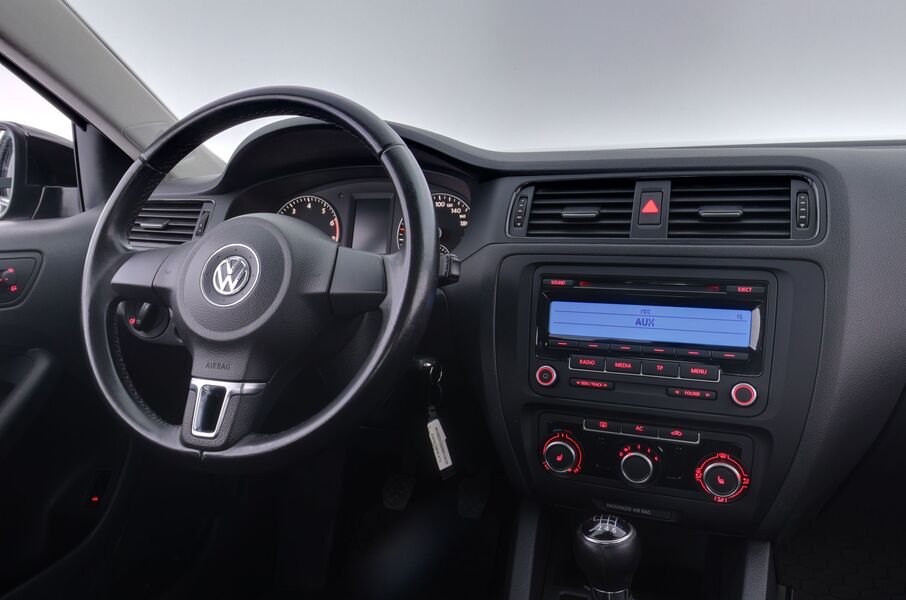 Volkswagen Jetta vaihtoauto