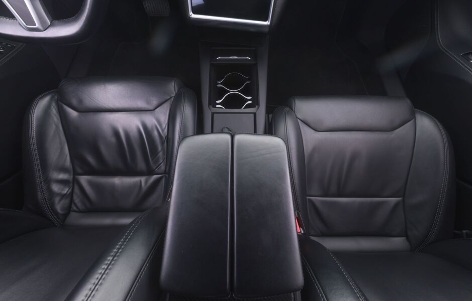 Tesla Model S vaihtoauto