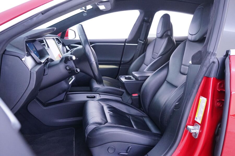 Tesla Model S vaihtoauto