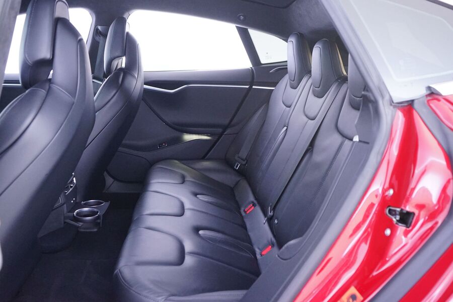 Tesla Model S vaihtoauto