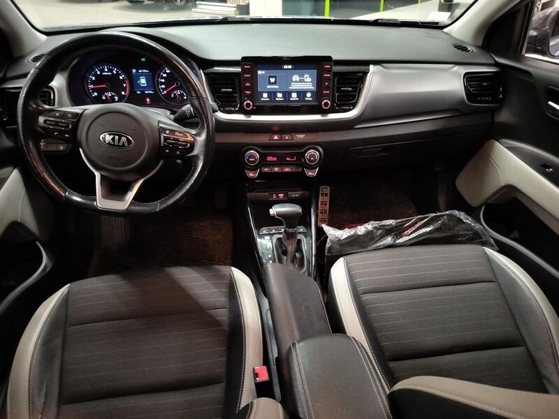 Kia Stonic vaihtoauto