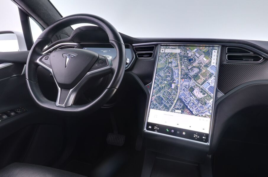 Tesla Model X vaihtoauto