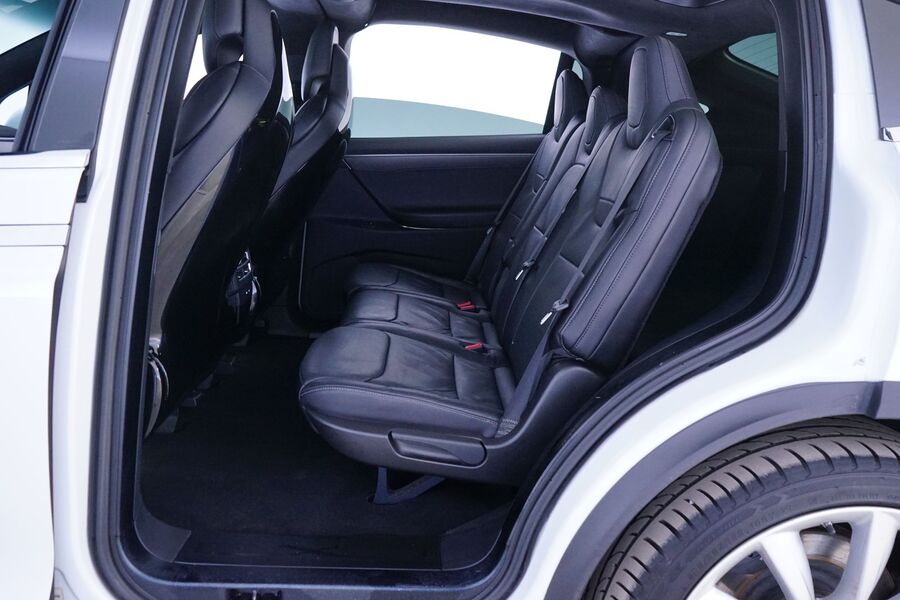 Tesla Model X vaihtoauto