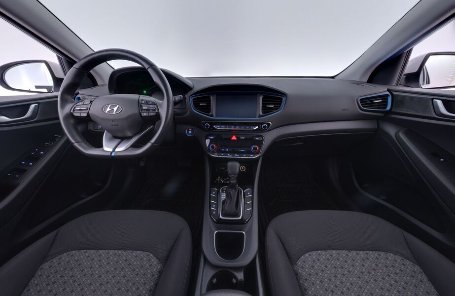Hyundai IONIQ plug-in vaihtoauto