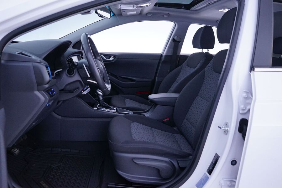 Hyundai IONIQ plug-in vaihtoauto