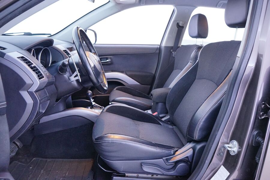 Mitsubishi Outlander vaihtoauto