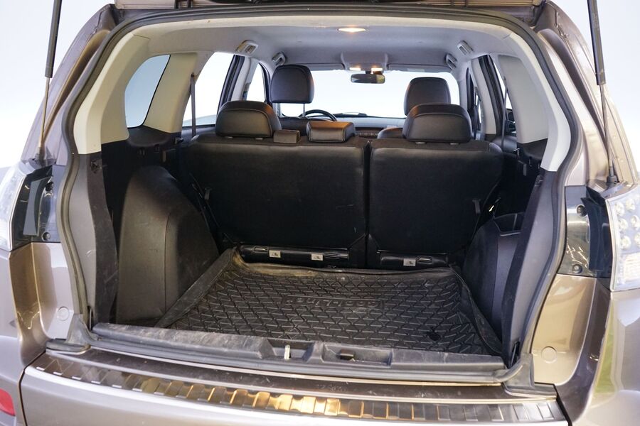 Mitsubishi Outlander vaihtoauto