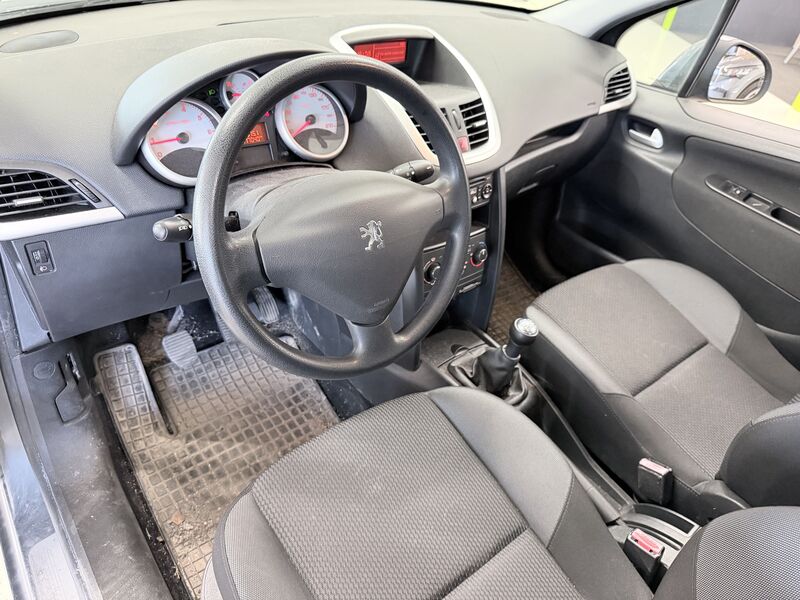 Peugeot 207 vaihtoauto