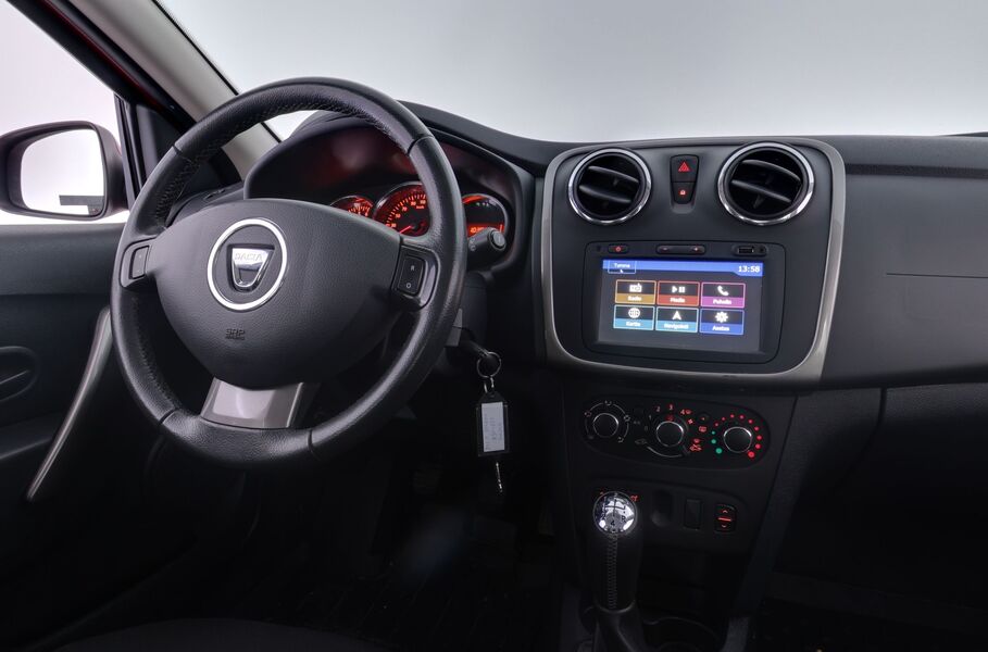 Dacia Sandero vaihtoauto