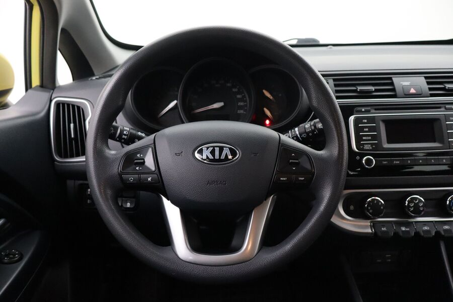 Kia Rio vaihtoauto